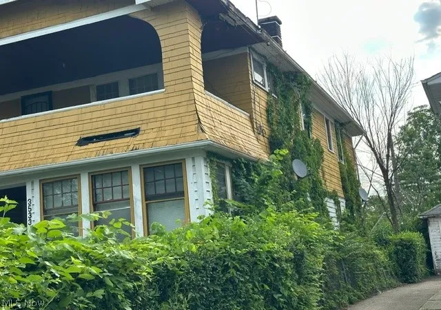 Photo 3 of Sale Pending at 3533 E 135th Street, Cleveland, OH 44120 | MLS# 5226998 | Listing updated on 2026-09-22