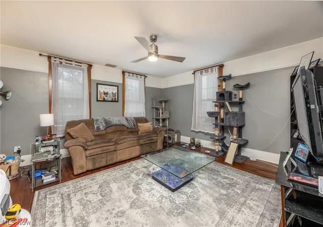 5th image of 813 Warren St, Marietta, OH 45750 | MLS# 5225725