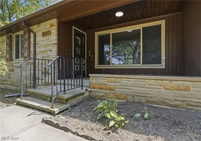 Homes for sale in Beachwood, OH | 2537 Edgewood Rd, Beachwood, OH 44122 | MLS# 5226980