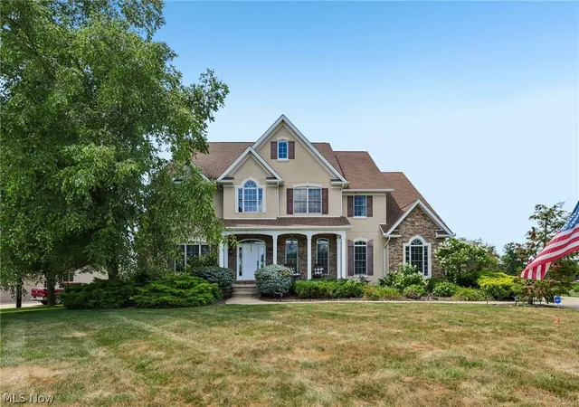 Single family home for sale at 197 Homestead Dr, Columbiana, OH 44408 | MLS# 5227018