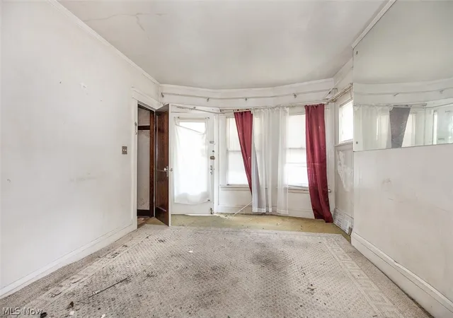 Listing Photo 4 - Condo for sale in building located at 14624 Savannah Ave, Cleveland, OH 44112