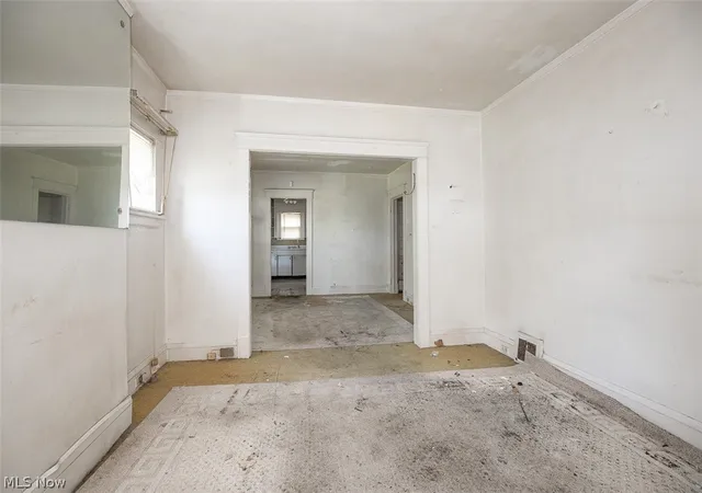 Listing Photo 5 - Condo for sale in building located at 14624 Savannah Ave, Cleveland, OH 44112