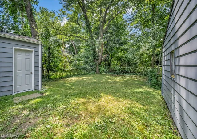 3rd image of 1276 Frederick Blvd, Akron, OH 44320 | MLS# 5226516