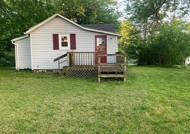 Photo 2 of Single family home for sale at 1816 Tremont Ave Se, Massillon, OH 44646 | MLS# 5227069 | Listing updated on 2026-08-24