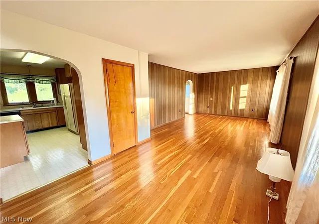 4th image of 8238 Center Rd, Ashtabula, OH 44004 | MLS# 5227023