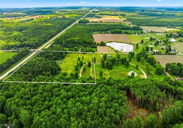 Photo 3 of Sale Pending at 1905 Allen Comp Rd, Dorset, OH 44032 | MLS# 5226632 | Listing updated on 2026-09-29