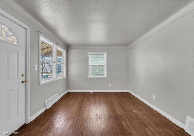 Photo 3 of Sale Pending at 15902 Maplewood Ave, Maple Heights, OH 44137 | MLS# 5224827 | Listing updated on 2026-07-17