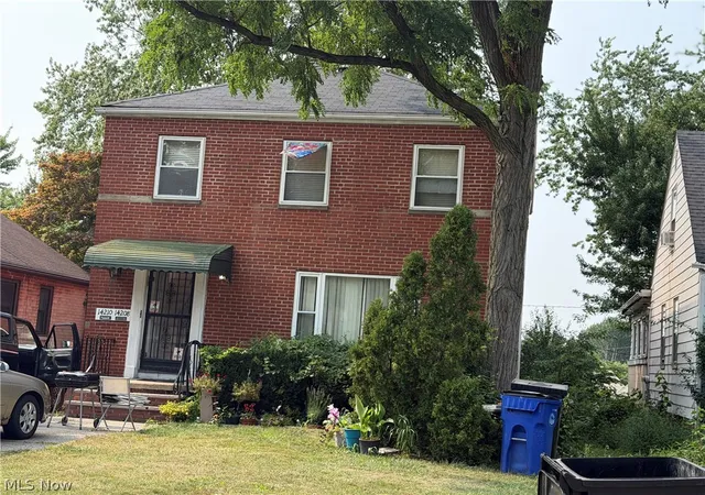 3rd image of 14208 Triskett Rd, Cleveland, OH 44111 | MLS# 5226463