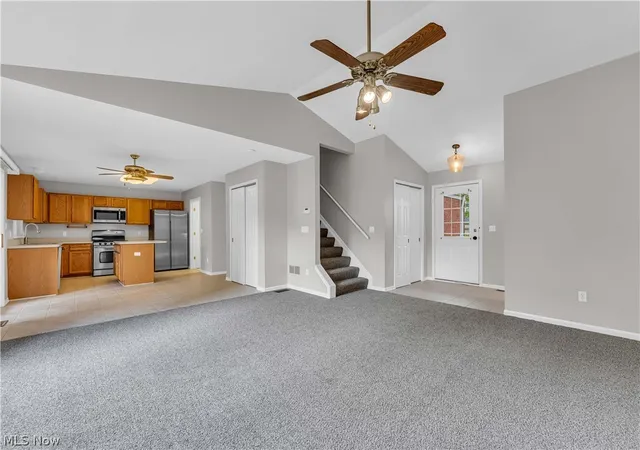 4th image of 467 Canterbury Ln, Northfield, OH 44067 | MLS# 5226942
