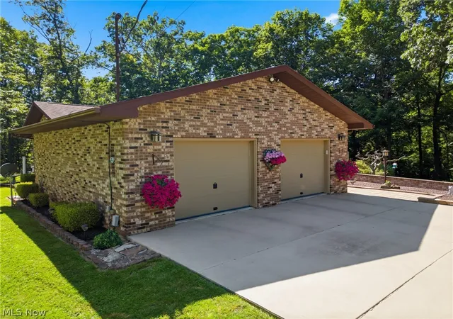 3rd image of 445 Northlake Dr, Vincent, OH 45784 | MLS# 5227197