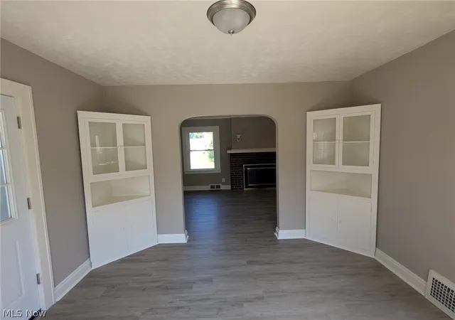 5th image of 362 E 214Th St, Euclid, OH 44123 | MLS# 5227232