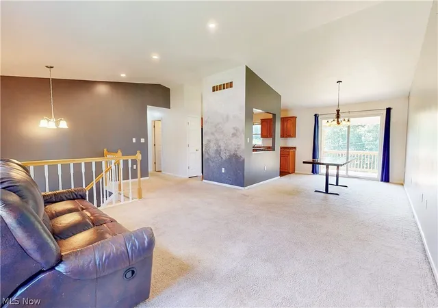 4th image of 3233 Saint Charles Dr, Steubenville, OH 43952 | MLS# 5226840