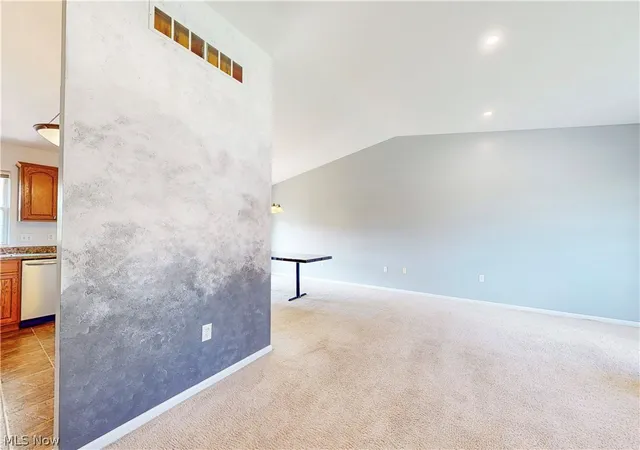 5th image of 3233 Saint Charles Dr, Steubenville, OH 43952 | MLS# 5226840