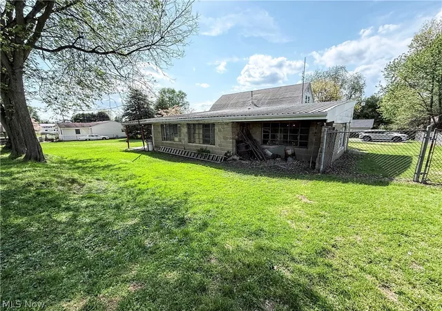 Homes for sale in Vienna, WV | 2504 12Th St, Vienna, WV 26105 | MLS# 5226669