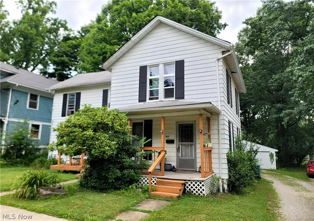 Photo 2 of Sale Pending at 201 203 S Prospect St, Kent, OH 44240 | MLS# 5226426 | Listing updated on 2026-08-19