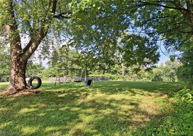 Homes for sale in New Cumberland, WV | 1778 Rolling Acres Rd Rd, New Cumberland, WV 26047 | MLS# 5226904