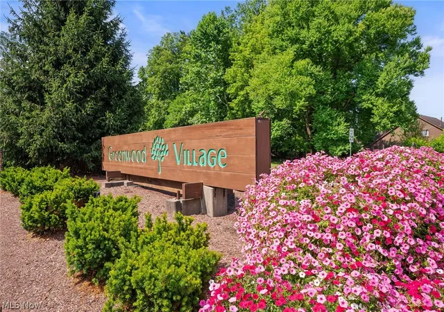 2nd image of 6300 Greenwood Pkwy, Northfield, OH 44067