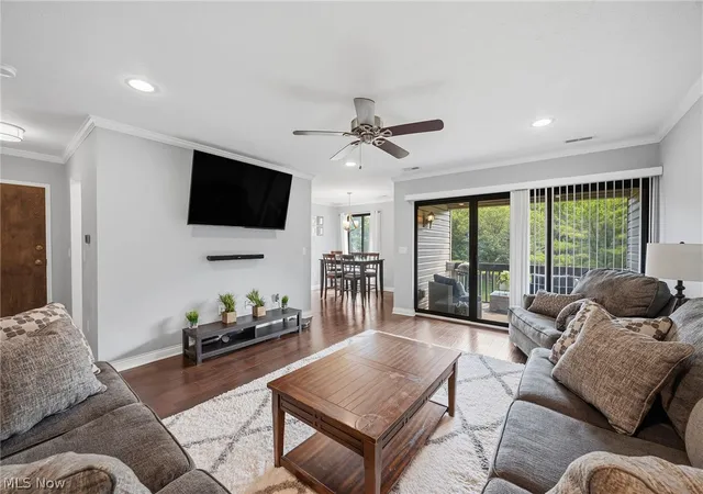 2nd image of 6300 Greenwood Pkwy #406, Northfield, OH 44067 | MLS# 5226979