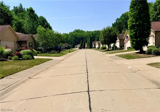 4th image of 11106 Blodgett Creek Trl, Strongsville, OH 44149 | MLS# 5227176