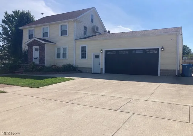 Photo 2 of Single family home for sale at 858 Allison Ave, Lorain, OH 44052 | MLS# 5226982 | Listing updated on 2026-08-24