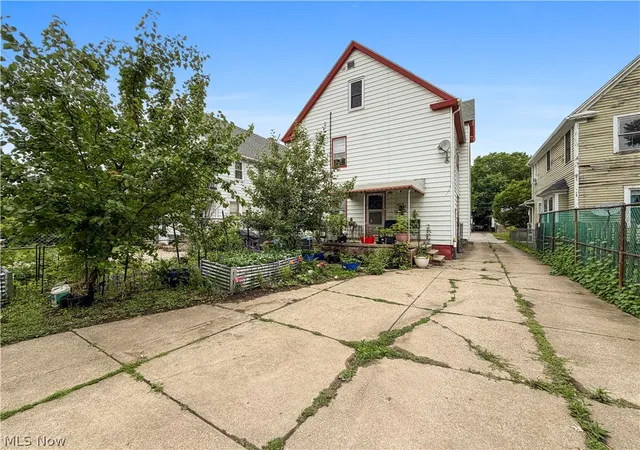 Photo 4 of House for sale at 3711 Daisy Ave, Cleveland, OH 44109 | MLS# 5225537 | Listing updated on 2026-07-14