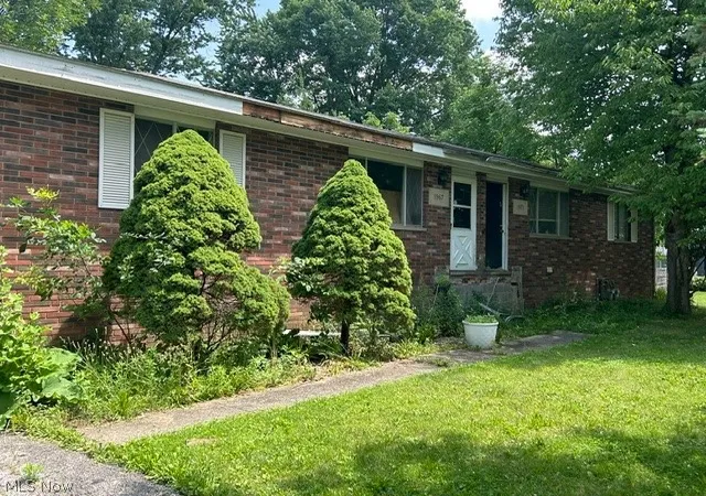 1st image of 1967   1973 Uniondale Dr, Stow, OH 44224 | MLS# 5227364