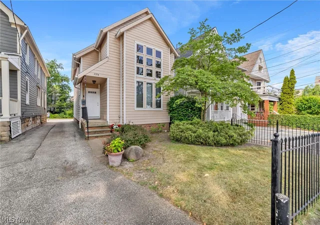 2nd image of 2184 Cornell Rd, Cleveland, OH 44106 | MLS# 5226965