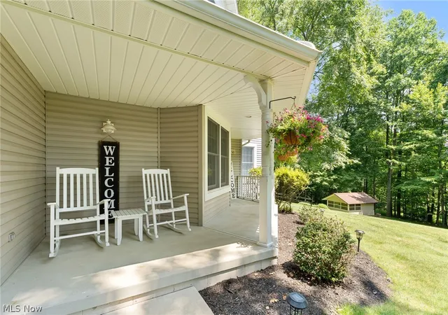 2nd image of 27 Latonka Trl, Malvern, OH 44644 | MLS# 5227305