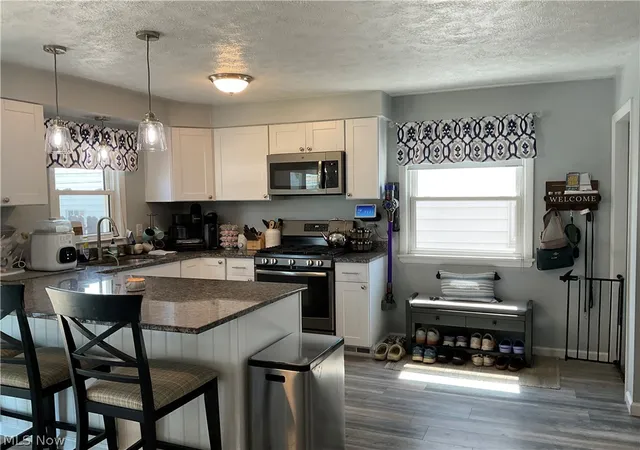 Homes for sale in Willowick, OH | 31910 Dickerson Rd, Willowick, OH 44095 | MLS# 5227334