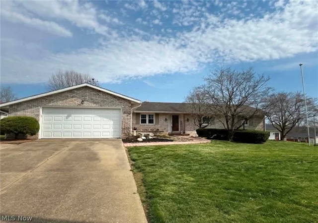 Photo 1 of Single family home for sale at 354 Mound Rd, Duncan Falls, OH 43734 | MLS# 5227398 | Listing updated on 2026-08-26