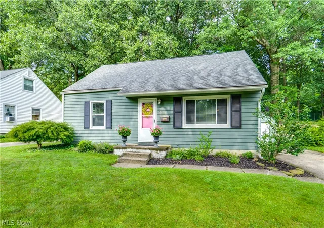 Homes for sale in Kent, OH | 620 Woodside Dr, Kent, OH 44240 | MLS# 5227129
