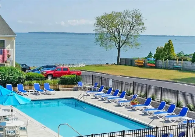 Homes for sale in Marblehead, OH | 459 N Lake Pine Dr #2, Marblehead, OH 43440 | MLS# 5227457