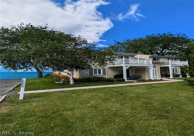 Homes for sale in Marblehead, OH | 459 N Lake Pine Dr #2, Marblehead, OH 43440 | MLS# 5227457