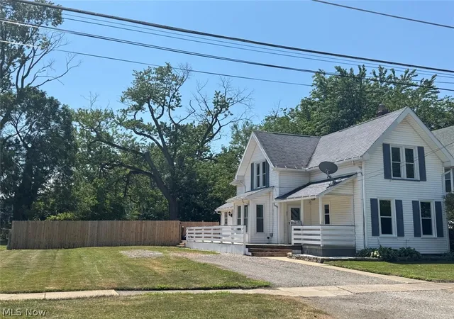 2nd image of 1638 W 6th St, Ashtabula, OH 44004 | MLS# 5227459