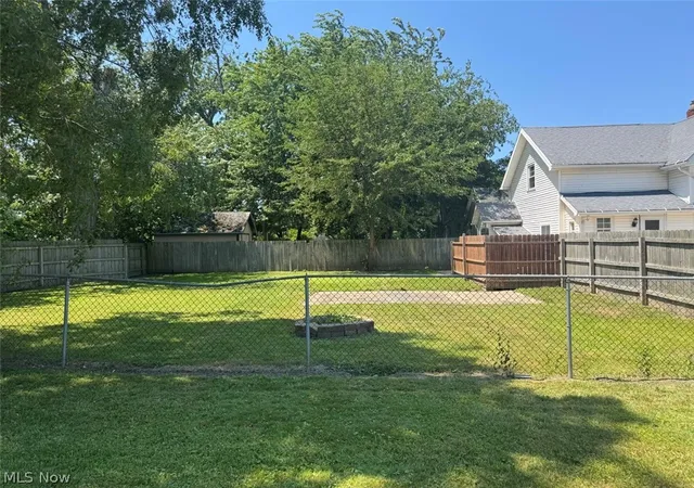 4th image of 1638 W 6Th St, Ashtabula, OH 44004 | MLS# 5227459