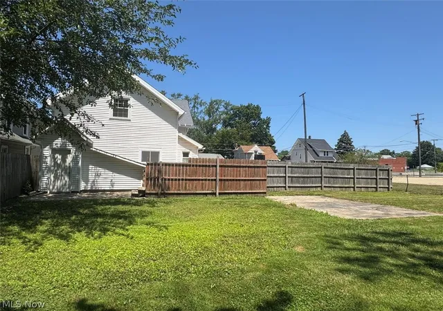 5th image of 1638 W 6Th St, Ashtabula, OH 44004 | MLS# 5227459