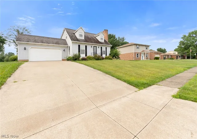 Photo 2 of Single family home for sale at 1846 Opal St, Louisville, OH 44641 | MLS# 5227386 | Listing updated on 2026-10-06