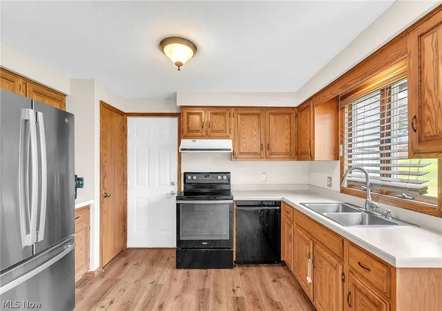 Photo 3 of Single family home for sale at 1846 Opal St, Louisville, OH 44641 | MLS# 5227386 | Listing updated on 2026-10-06
