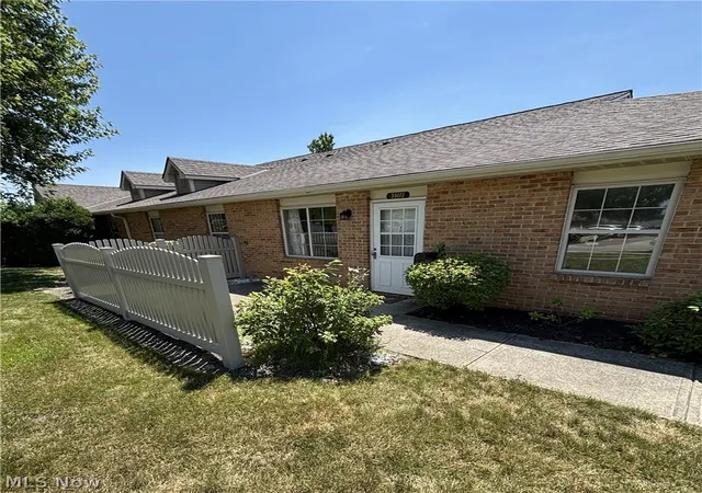 Homes for sale in North Ridgeville, OH | 35177 Greenwich Ave, North Ridgeville, OH 44039 | MLS# 5227495