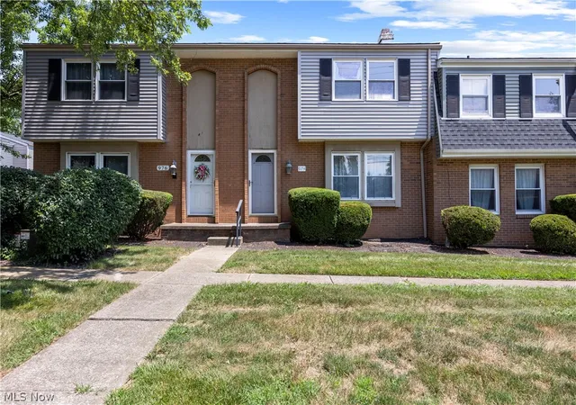 1st image of 974 Wadsworth Rd, Medina, OH 44256 | MLS# 5227325