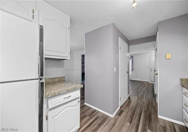 4th image of 974 Wadsworth Rd, Medina, OH 44256 | MLS# 5227325