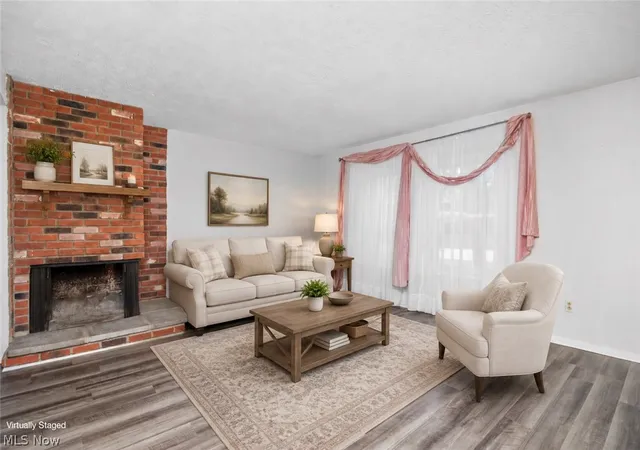 Listing Photo 4 - Condo for sale in building located at 974 Wadsworth Rd, Medina, OH 44256
