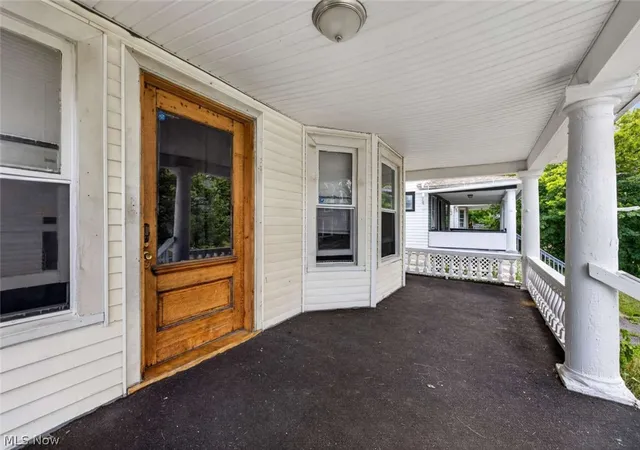 Photo 3 of Sale Pending at 1901 Wadena St, Cleveland, OH 44112 | MLS# 5226894 | Listing updated on 2026-08-03
