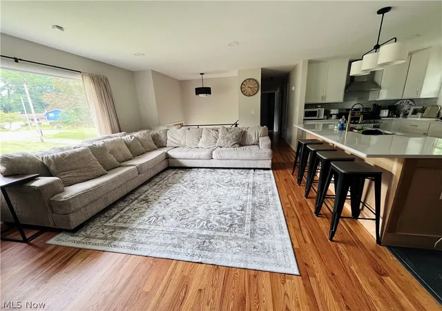Photo 4 of Single family home for sale at 1121 Doralee Dr, Mogadore, OH 44260 | MLS# 5227470 | Listing updated on 2026-07-14