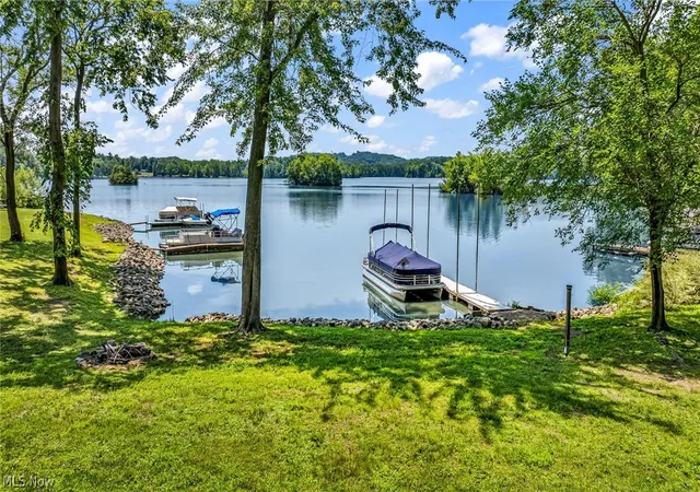 Photo 3 of Sale Pending at 3500 Perch Dr, Mansfield, OH 44903 | MLS# 5227242 | Listing updated on 2026-08-09