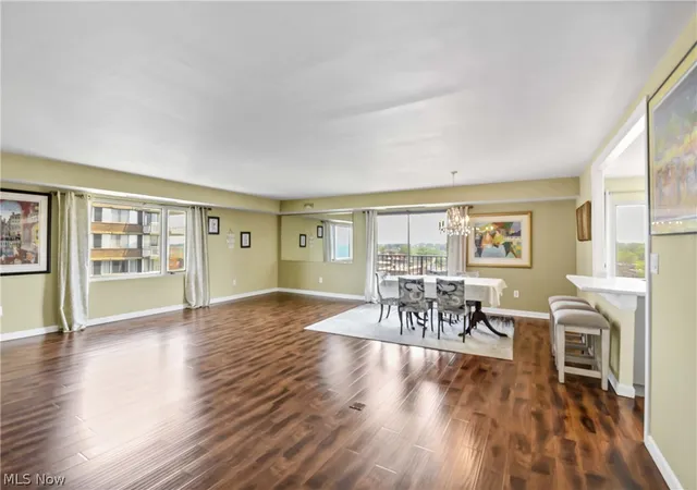 2nd image of 12500 Edgewater Dr, Lakewood, OH 44107