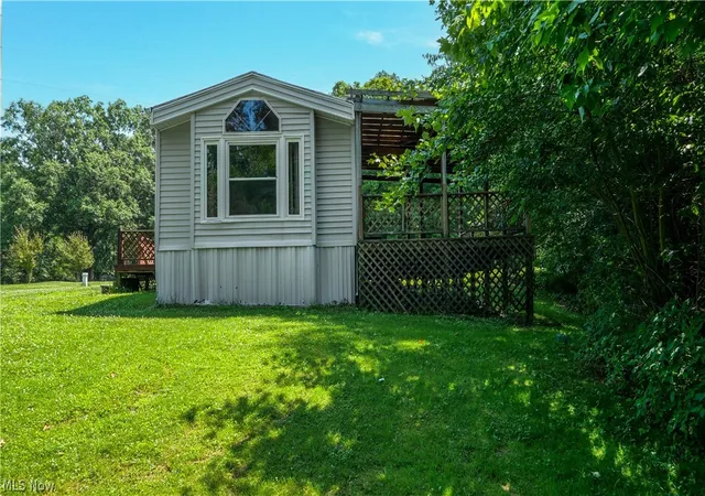 Homes for sale in Deerfield, OH | 10748 Woodard Rd, Deerfield, OH 44411 | MLS# 5227332