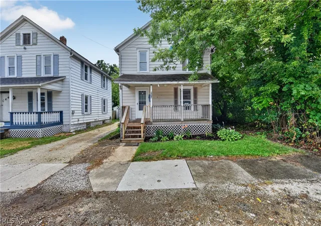 21st image of 980 Shannon Ave, Barberton, OH 44203 | MLS# 5225509