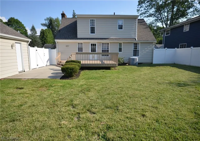 5th image of 2527 Carson Rd, Fairlawn, OH 44333 | MLS# 5227120