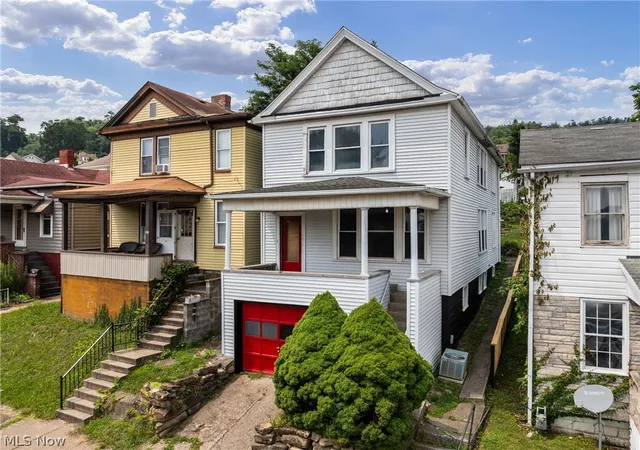 2nd image of 511 W Vine St, Martins Ferry, OH 43935 | MLS# 5227630